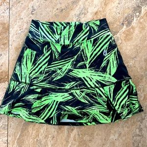 Dona Jo size 1 tennis skirt. Excellent condition!